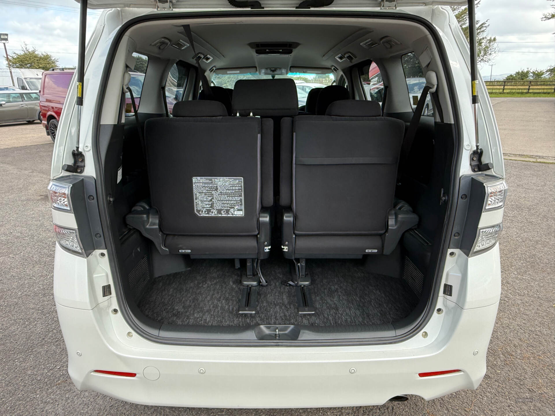 Car Thumbnail 6