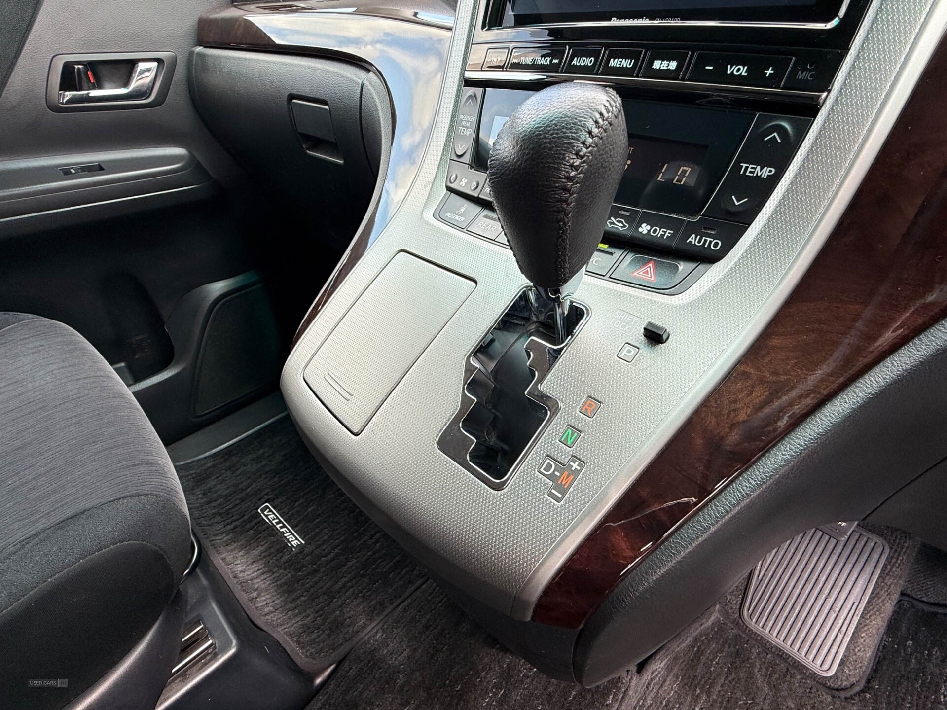 Car Thumbnail 14