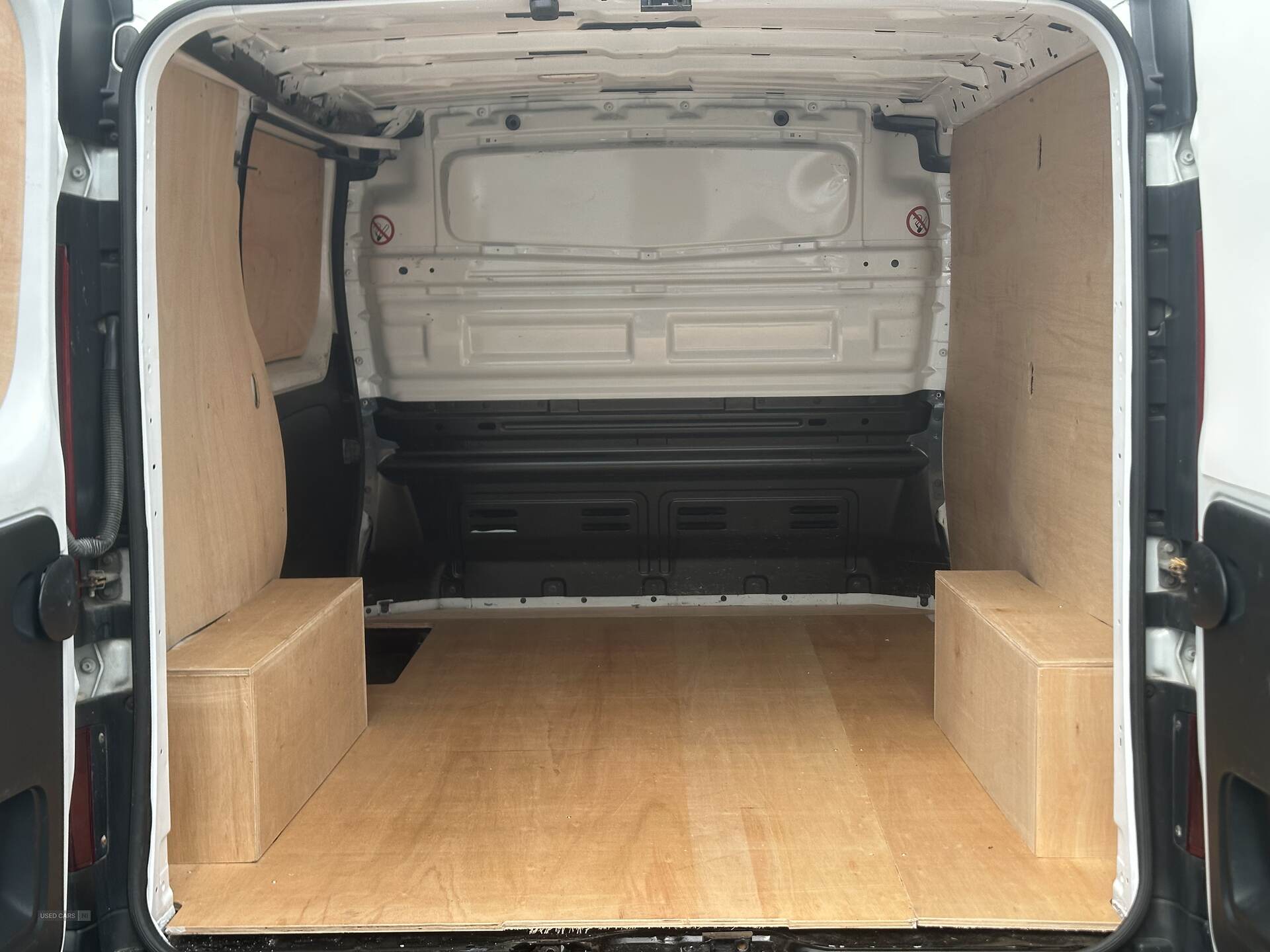 Renault Trafic SWB DIESEL in Down