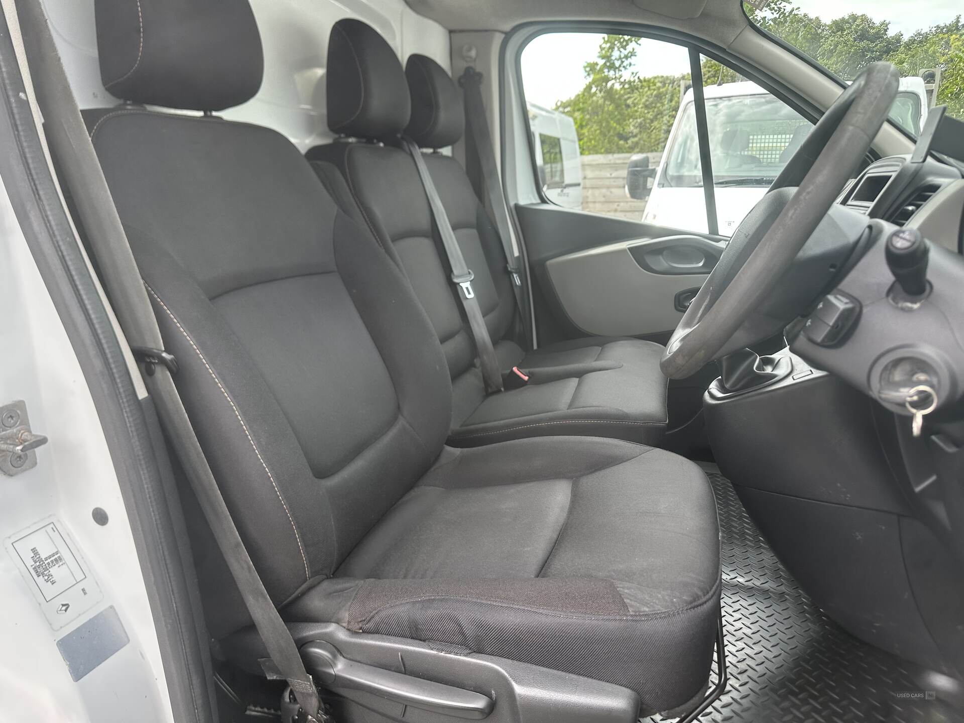 Renault Trafic SWB DIESEL in Down