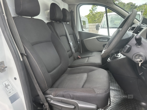 Renault Trafic SWB DIESEL in Down