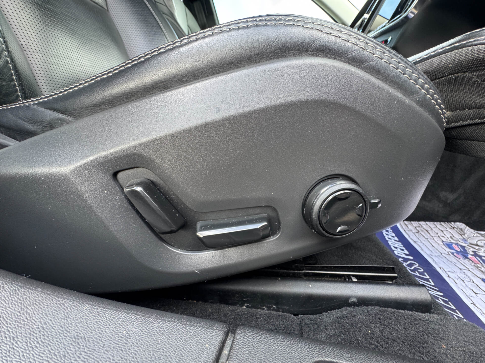 Car Thumbnail 12