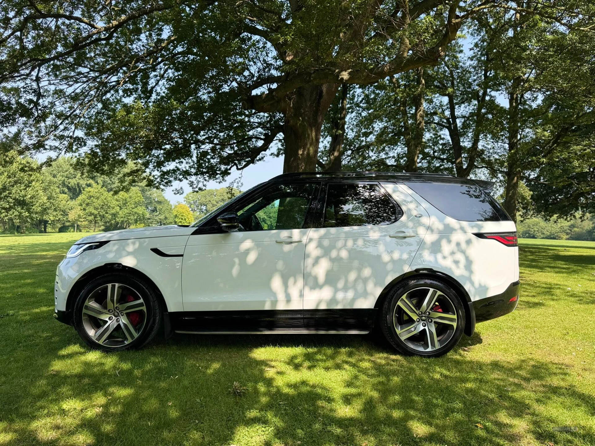 Land Rover Discovery DIESEL SW in Armagh