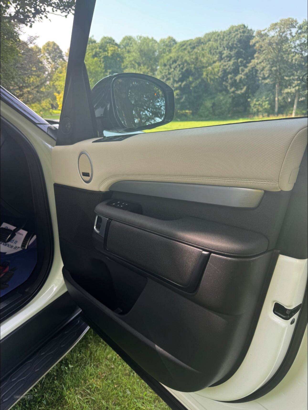 Land Rover Discovery DIESEL SW in Armagh