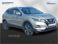 Nissan Qashqai 1.2 DiG-T N-Connecta 5dr in Down