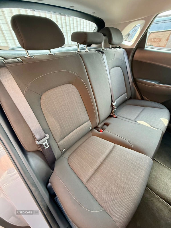 Hyundai Kona HATCHBACK in Down