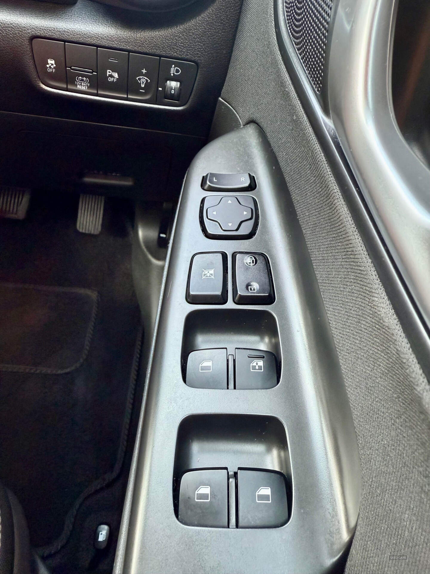 Hyundai Kona HATCHBACK in Down