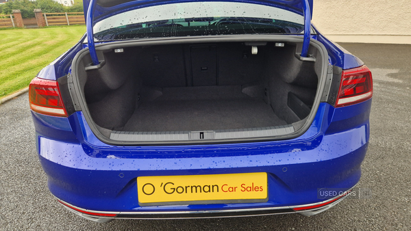 Volkswagen Passat DIESEL SALOON in Down