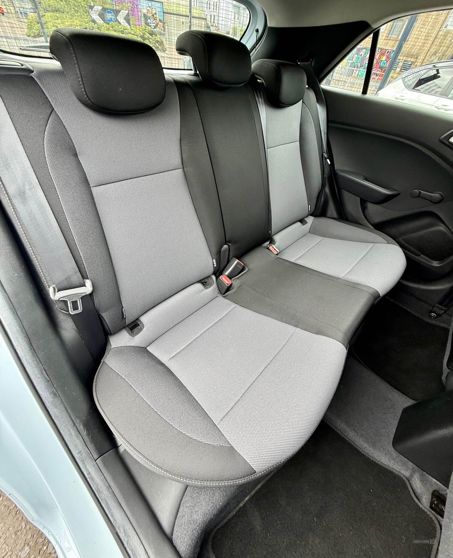 Hyundai i20 HATCHBACK in Down