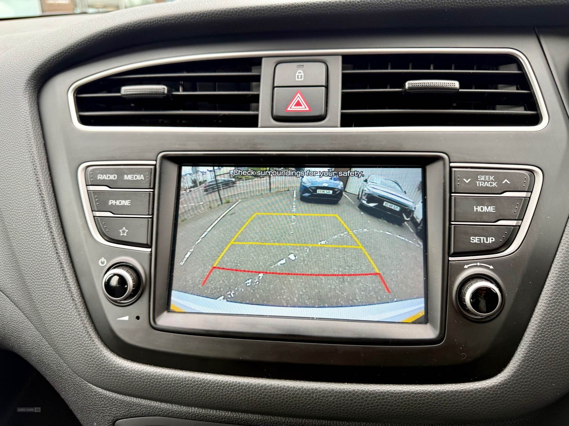Hyundai i20 HATCHBACK in Down