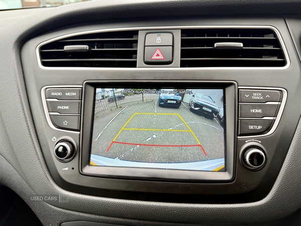 Hyundai i20 HATCHBACK in Down