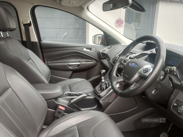 Ford Kuga DIESEL ESTATE in Armagh