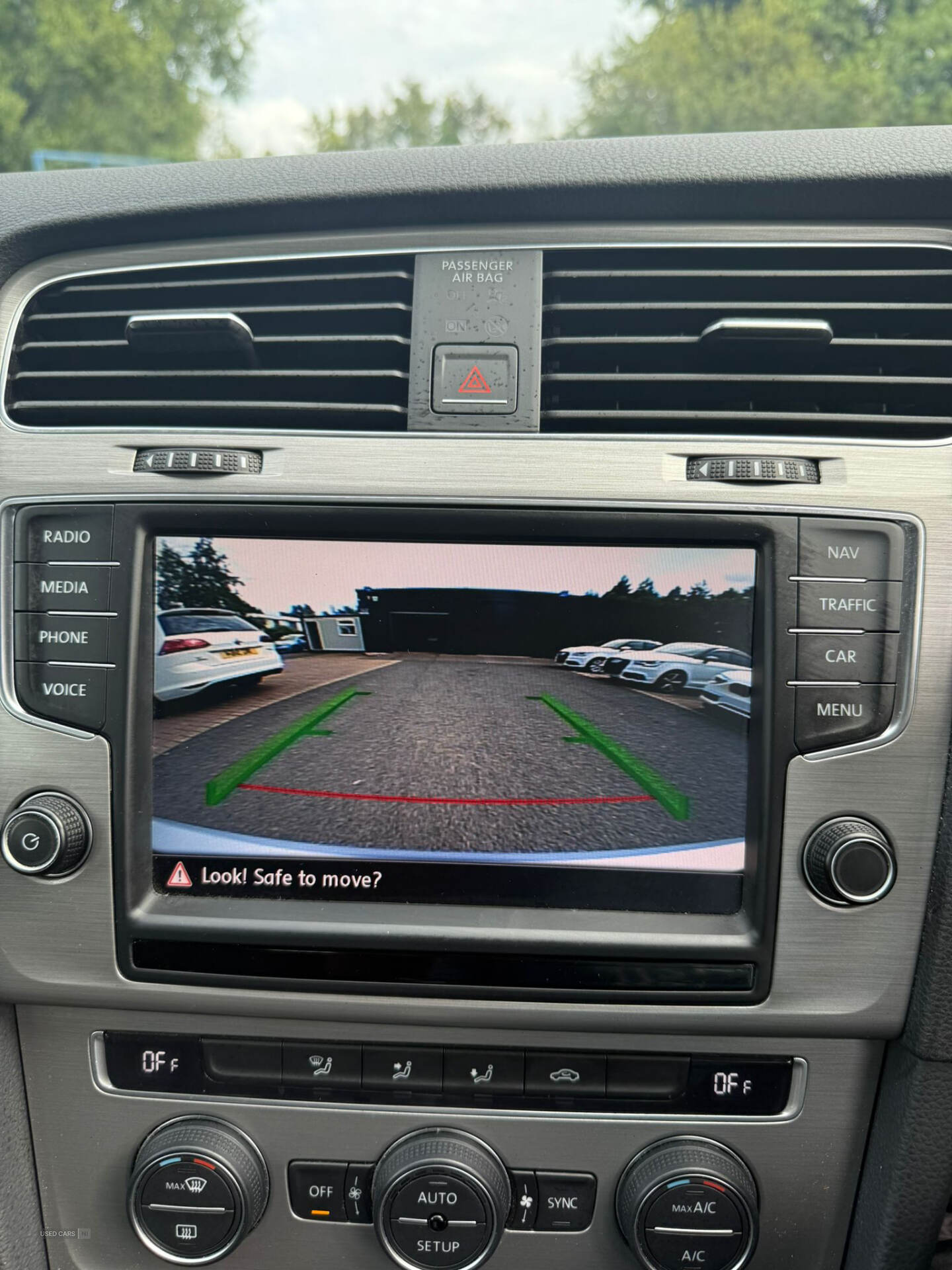 Car Thumbnail 9