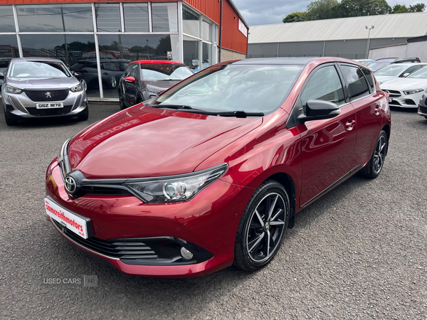 Toyota Auris HATCHBACK in Antrim