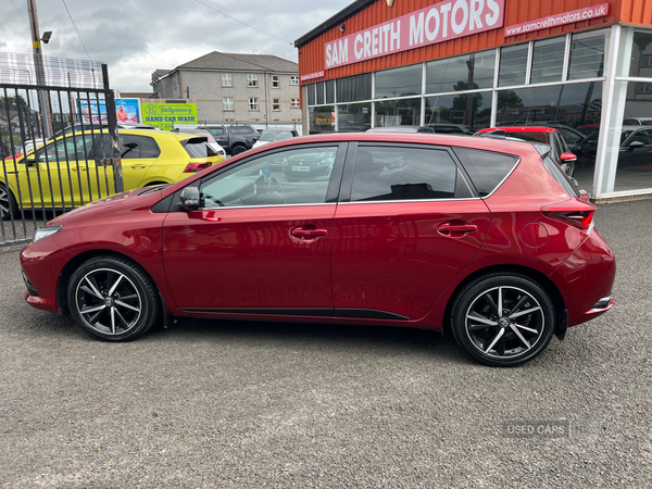 Toyota Auris HATCHBACK in Antrim