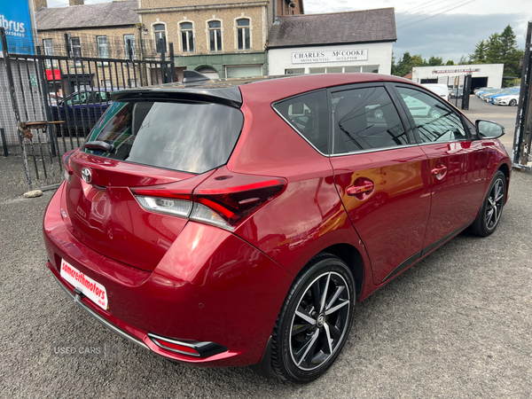 Toyota Auris HATCHBACK in Antrim