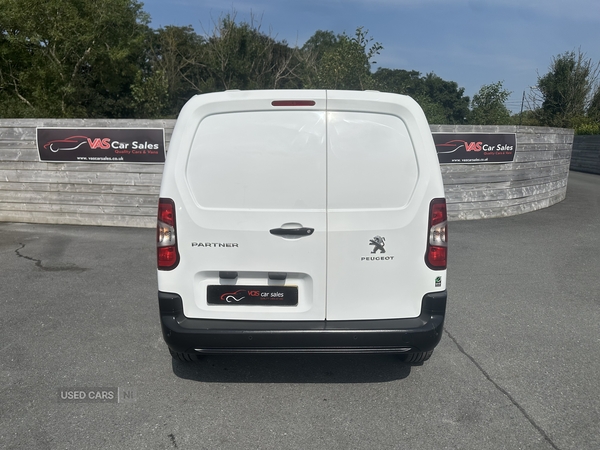 Peugeot Partner STANDARD DIESEL in Down