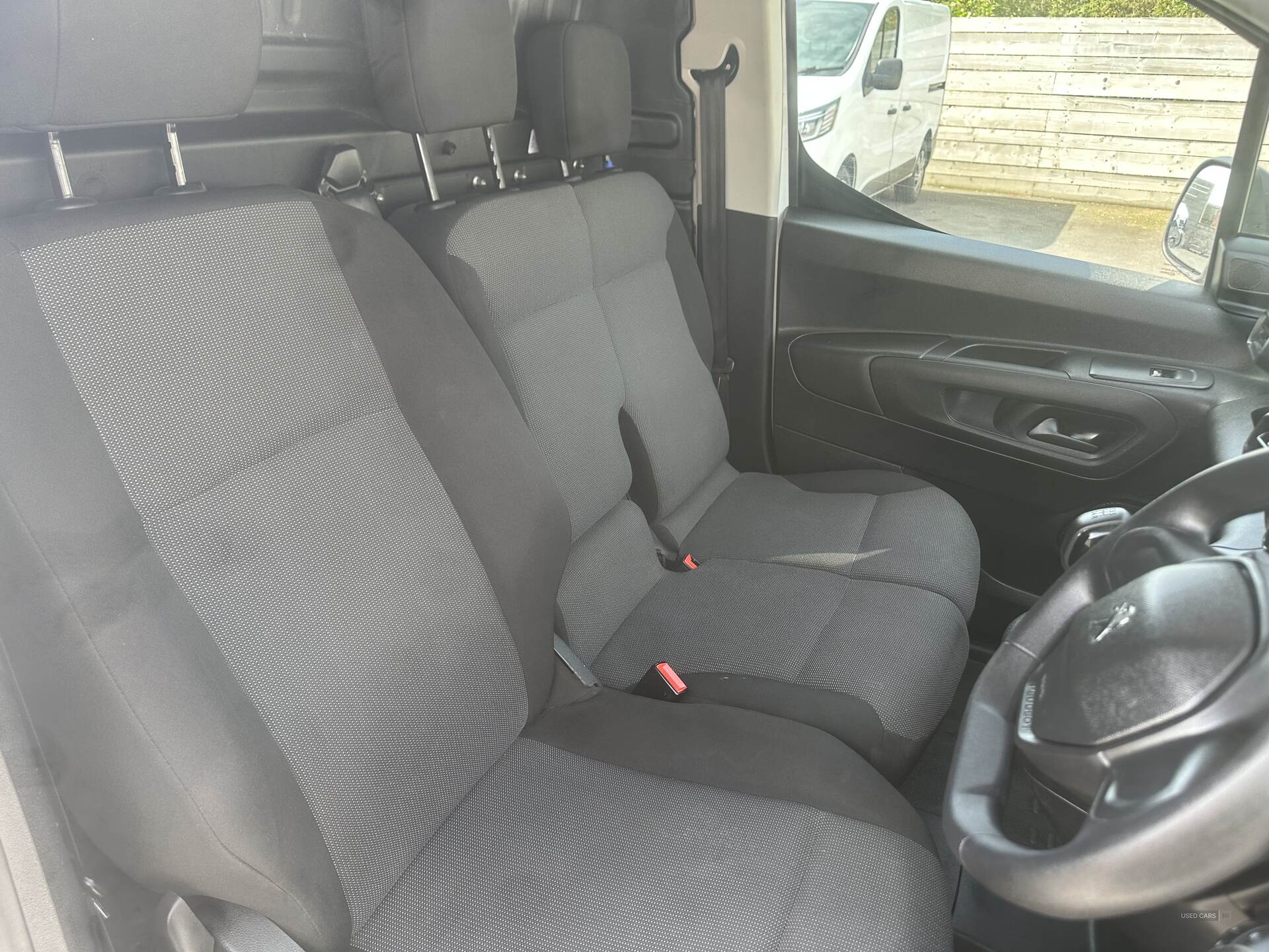 Peugeot Partner STANDARD DIESEL in Down