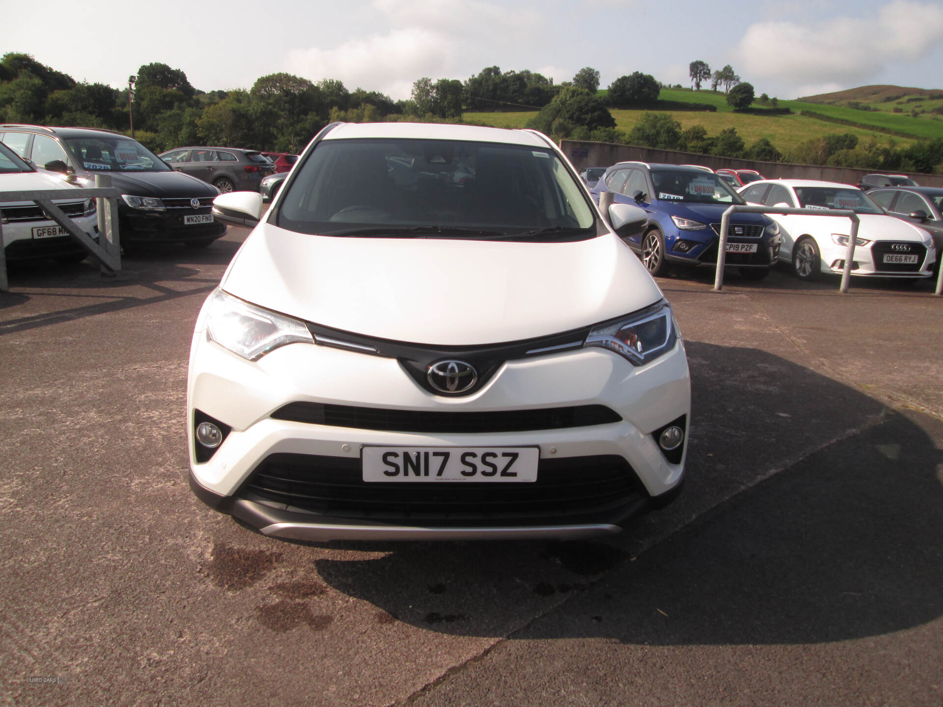 Car Thumbnail 2