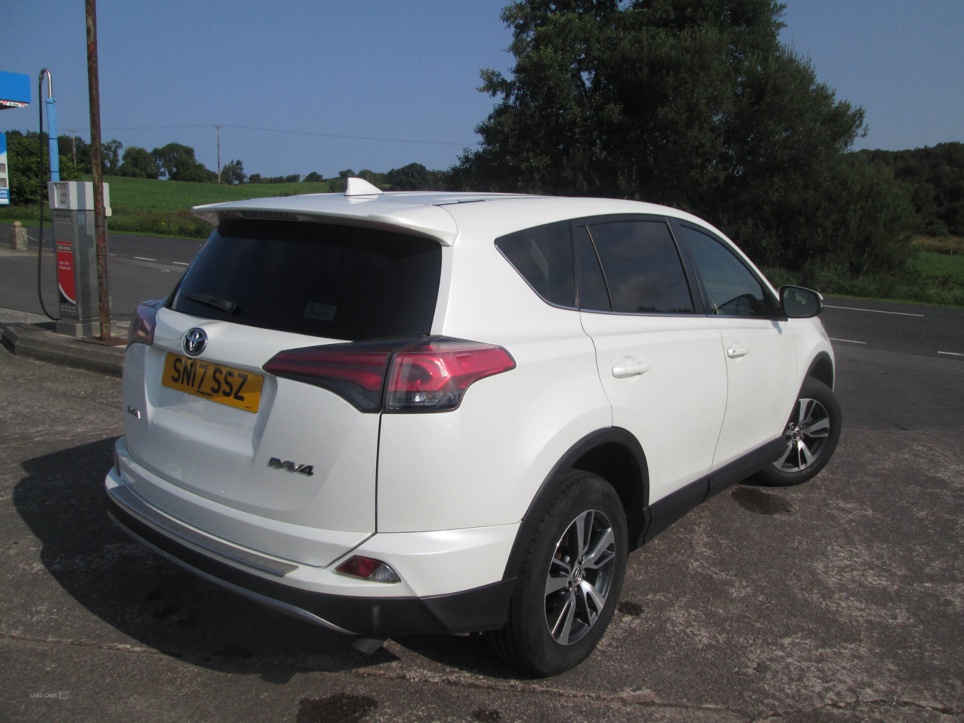 Car Thumbnail 3
