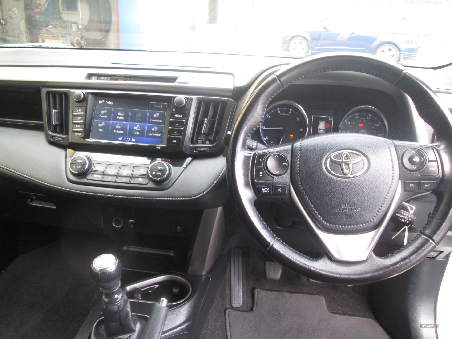 Car Thumbnail 8