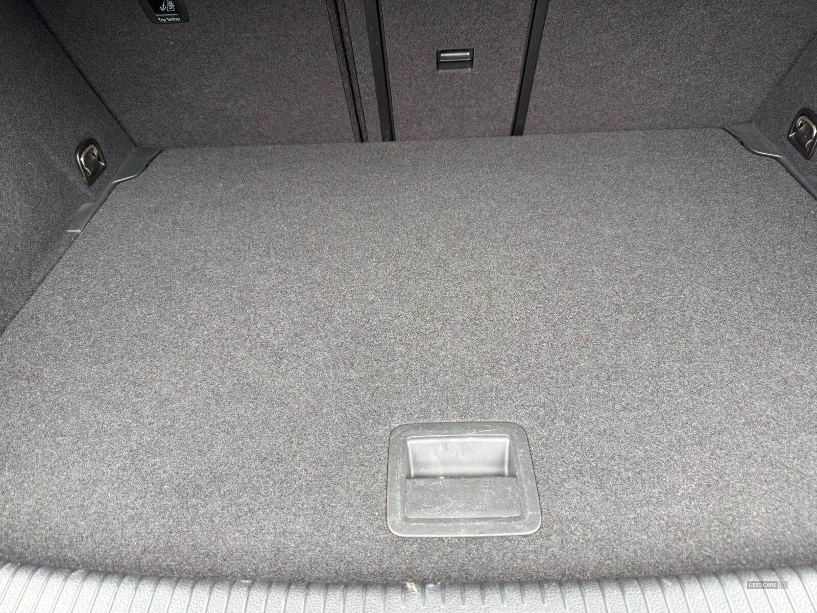 Car Thumbnail 12