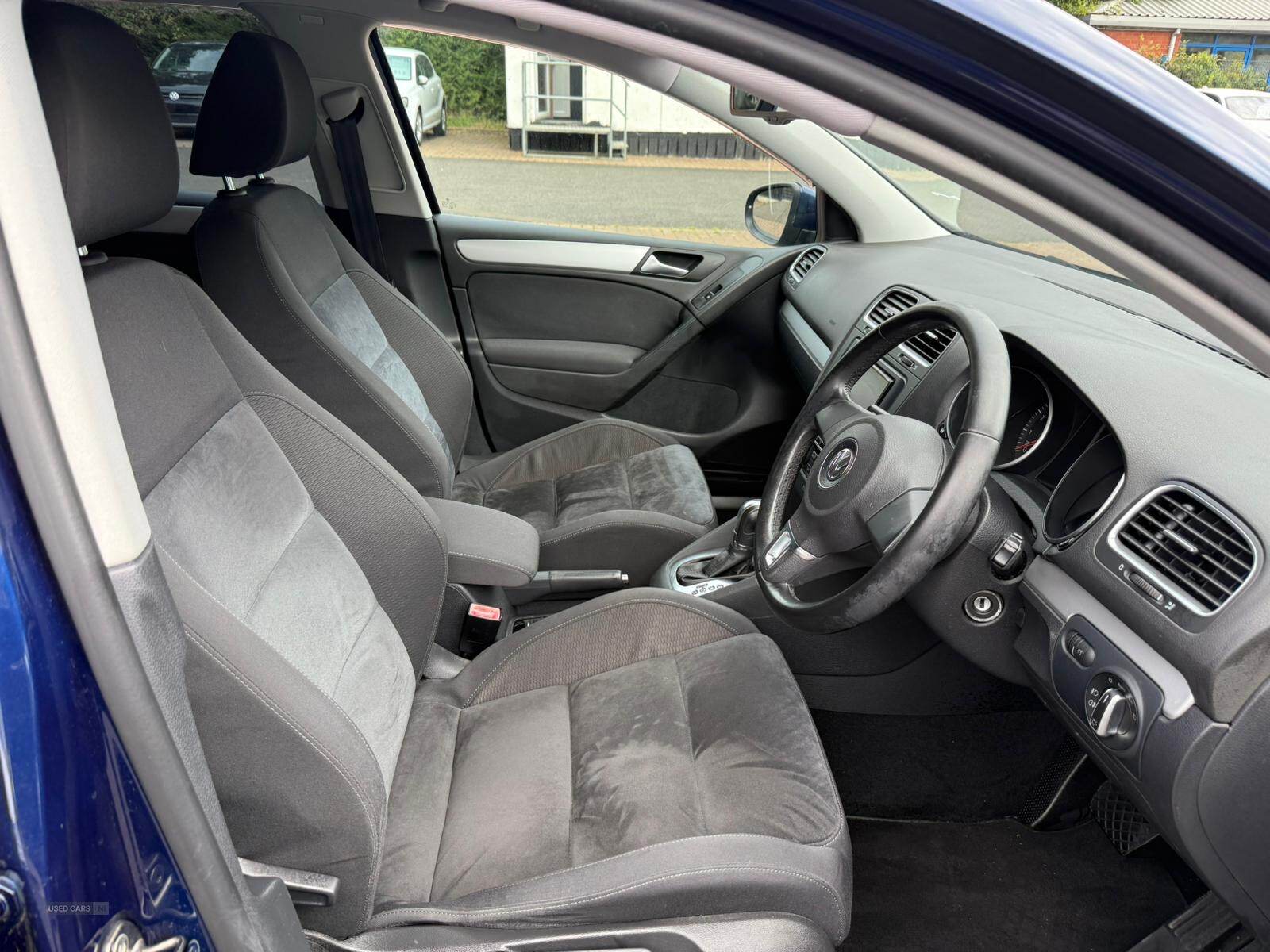 Car Thumbnail 6