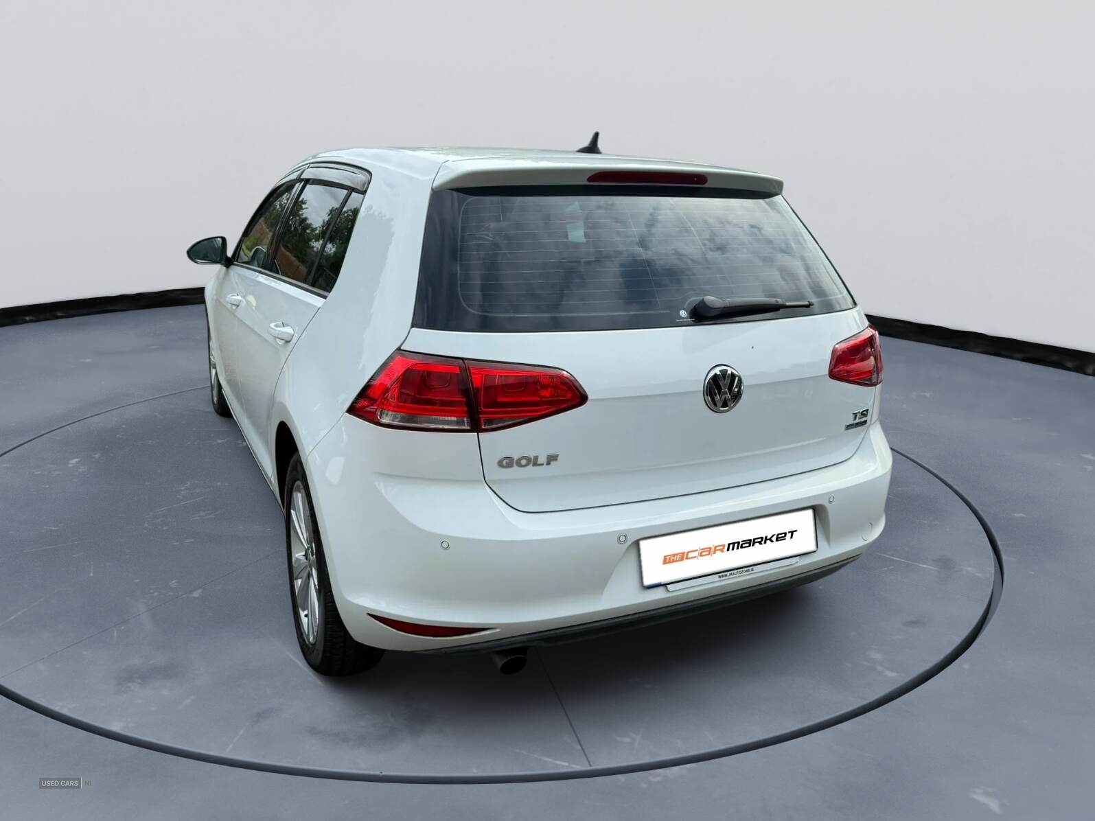 Car Thumbnail 5