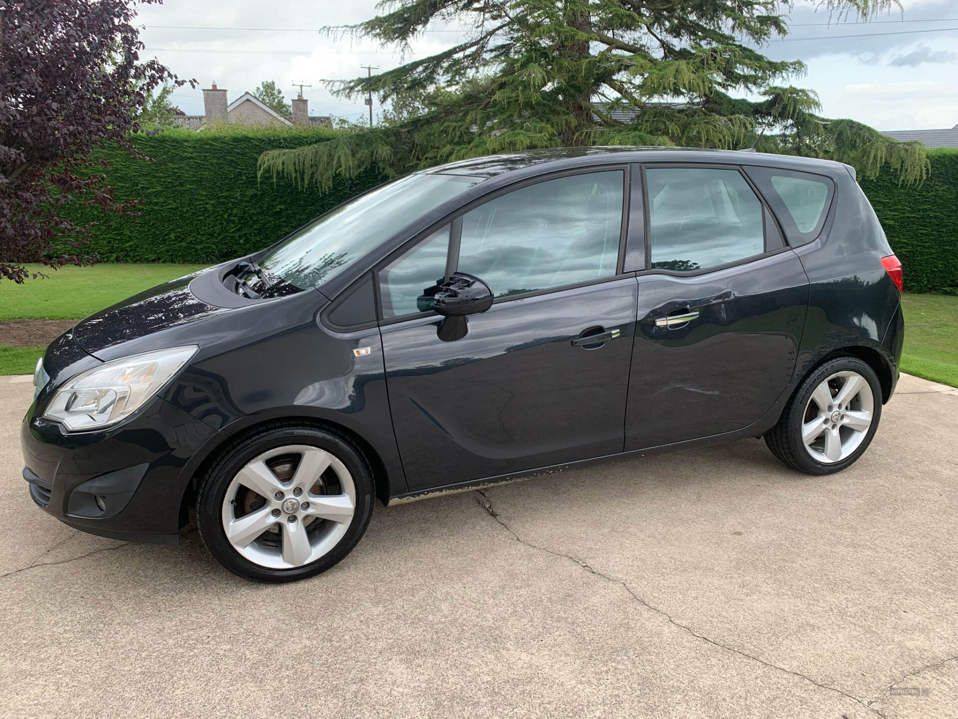 Vauxhall Meriva DIESEL ESTATE in Tyrone