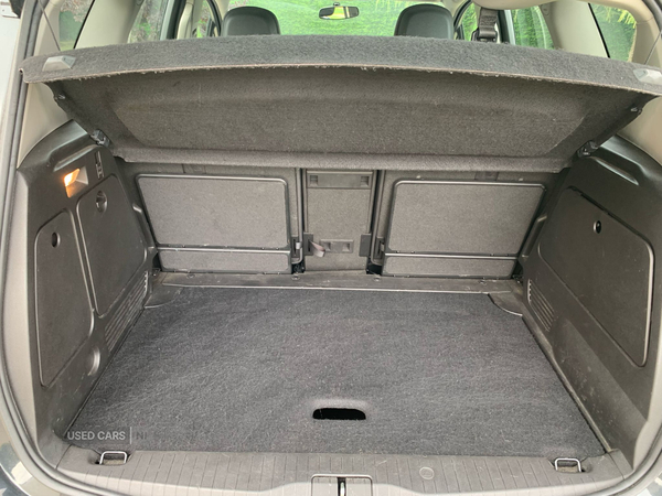 Vauxhall Meriva DIESEL ESTATE in Tyrone