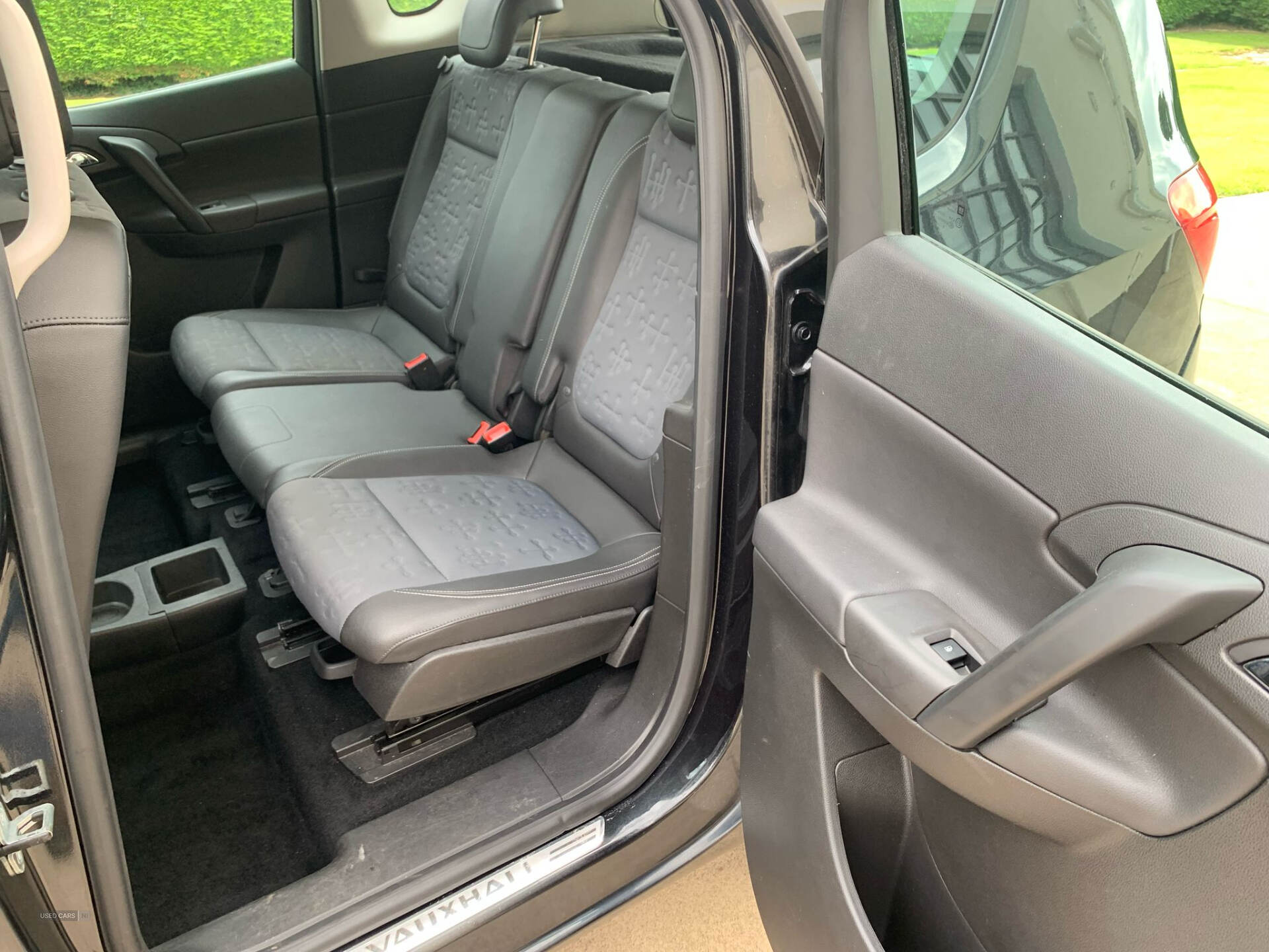 Vauxhall Meriva DIESEL ESTATE in Tyrone