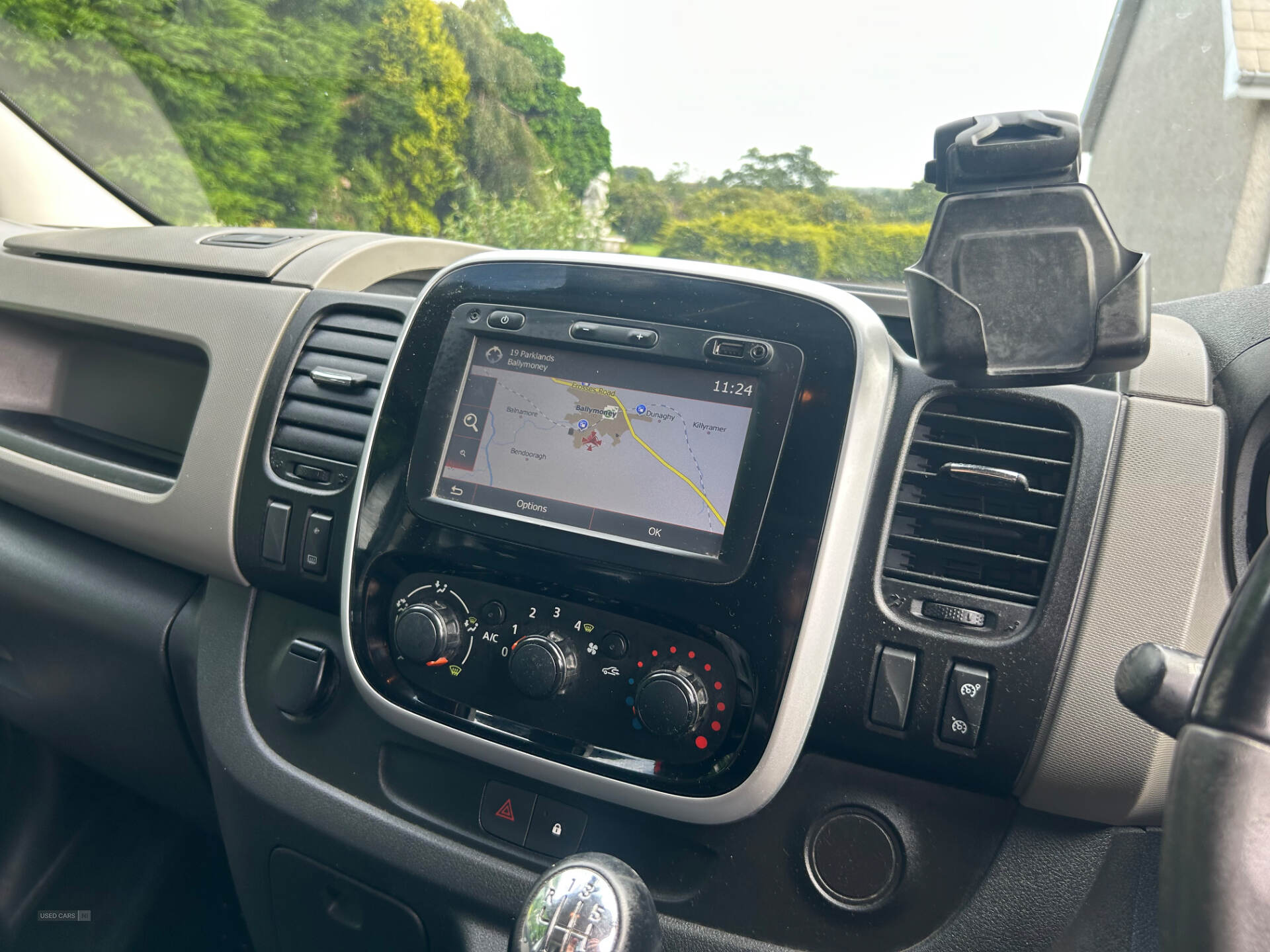 Car Thumbnail 8