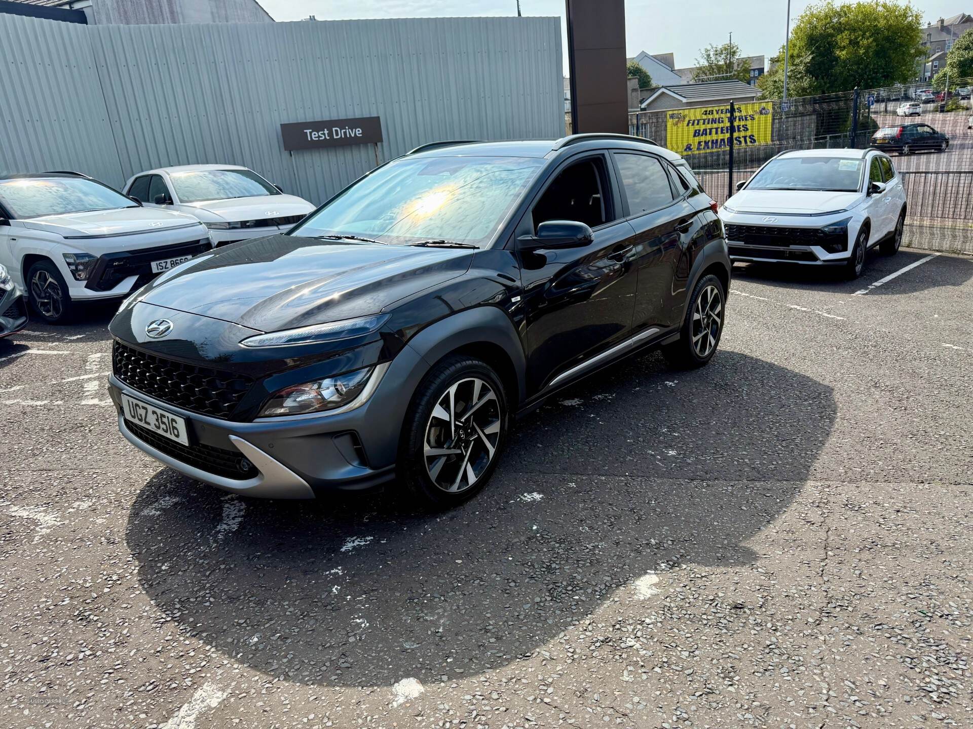 Hyundai Kona HATCHBACK in Down