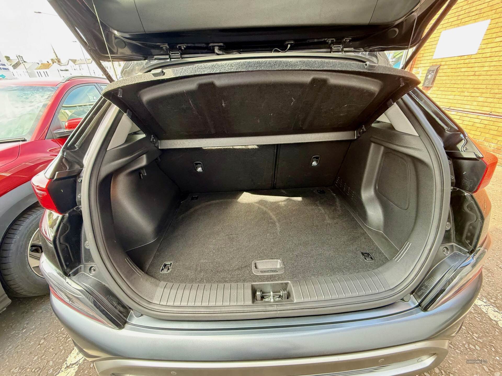 Hyundai Kona HATCHBACK in Down