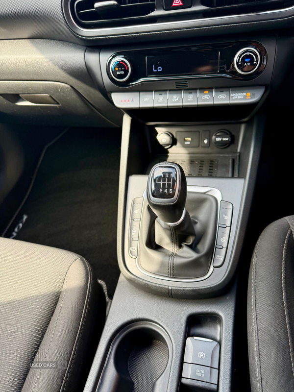 Hyundai Kona HATCHBACK in Down