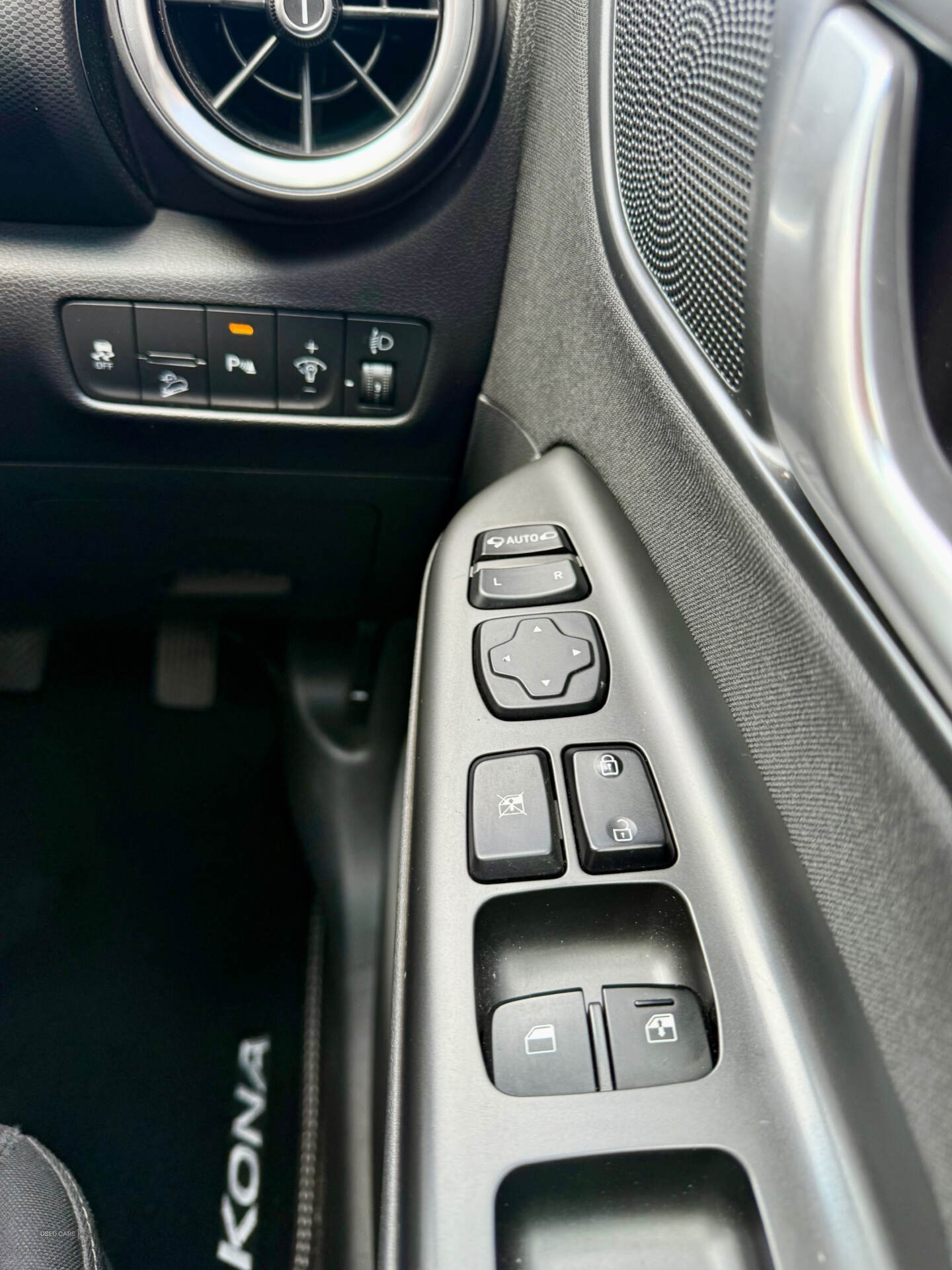 Hyundai Kona HATCHBACK in Down
