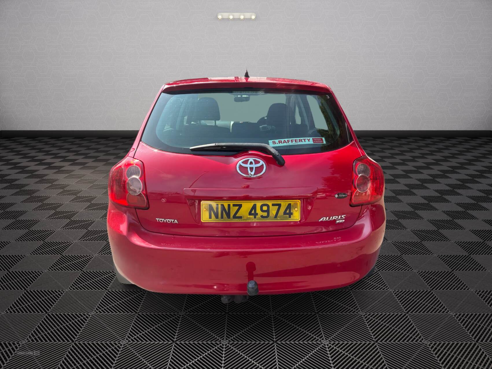 Toyota Auris HATCHBACK in Down