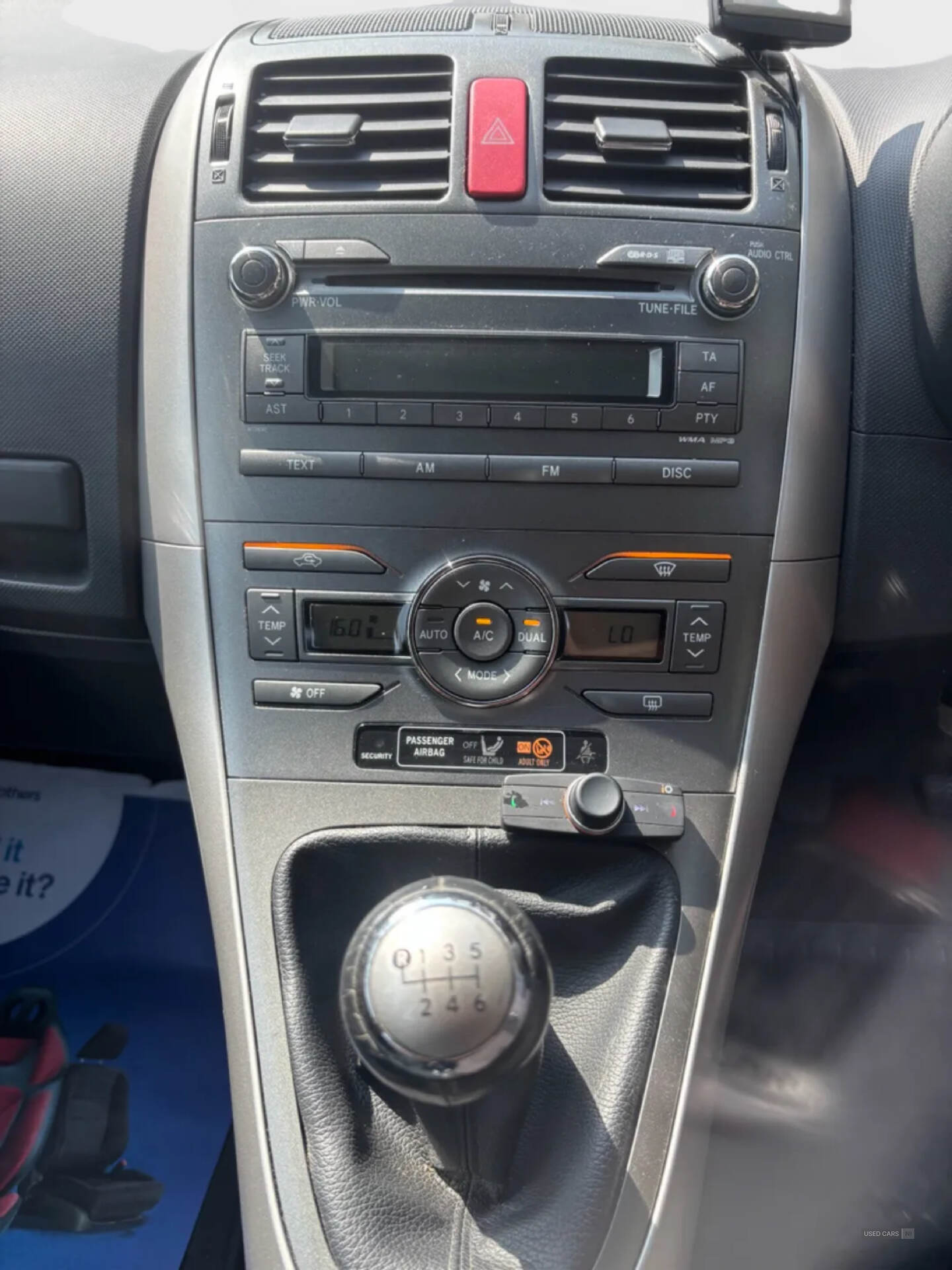Toyota Auris HATCHBACK in Down