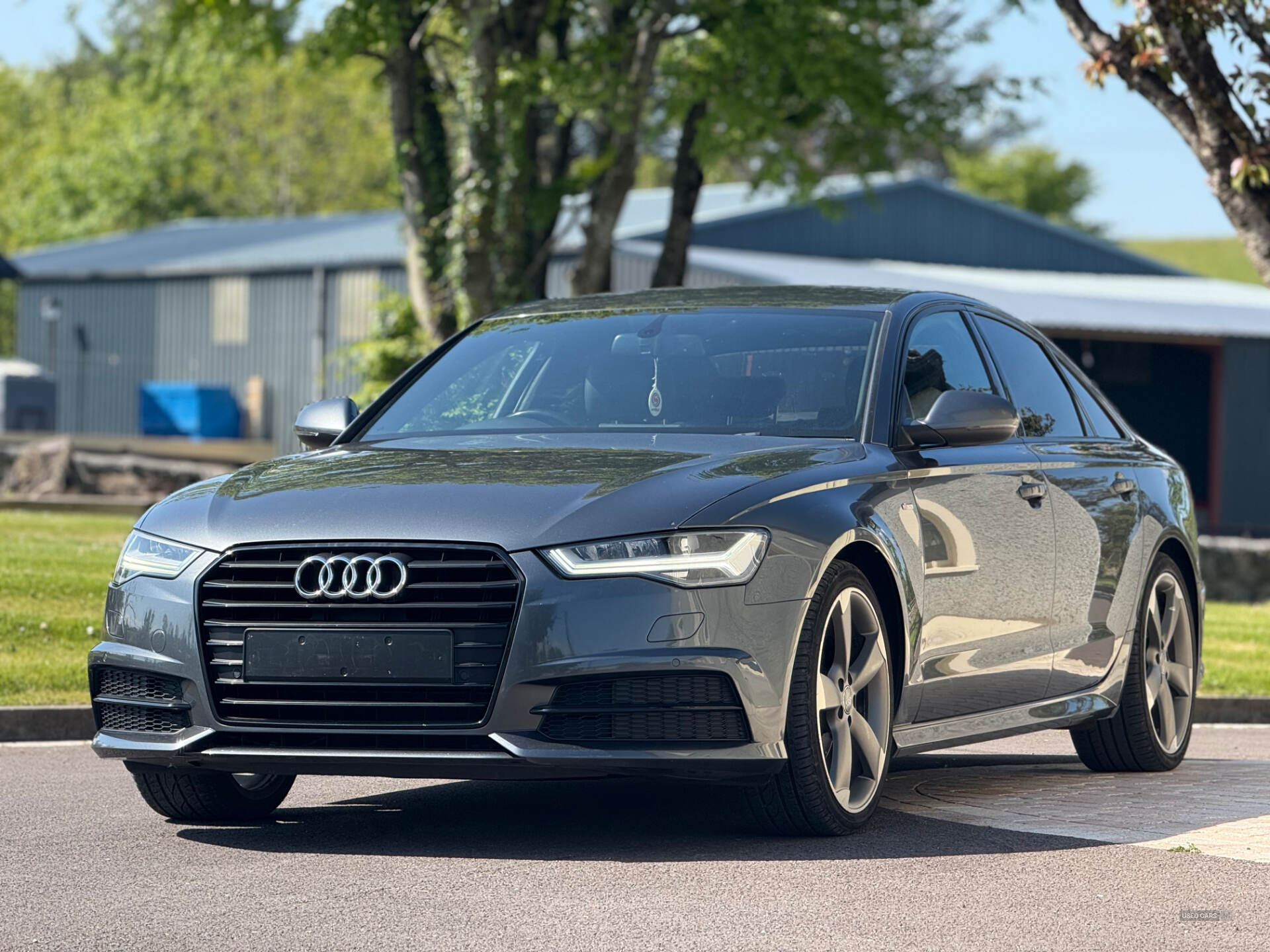 Car Thumbnail 8