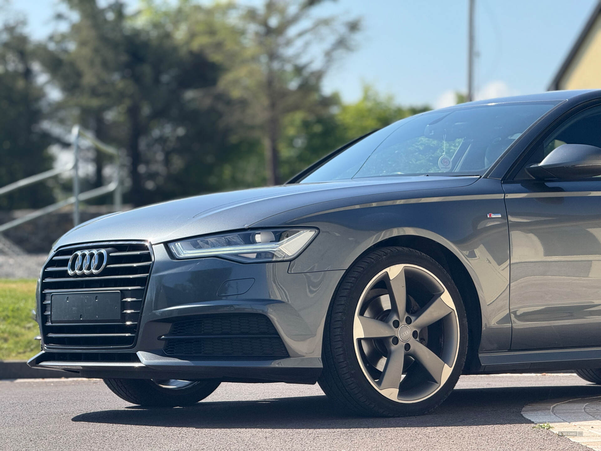 Car Thumbnail 9