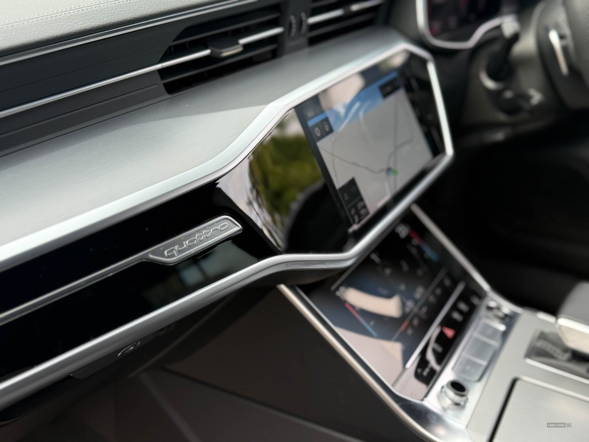 Car Thumbnail 16