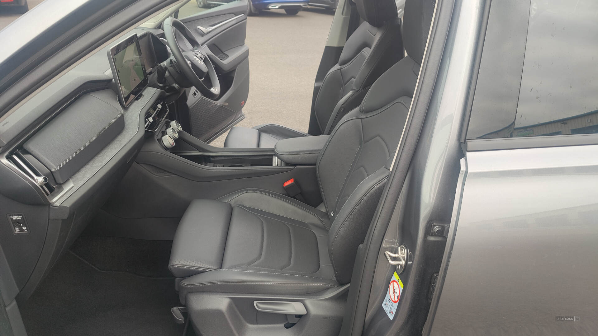 Car Thumbnail 12