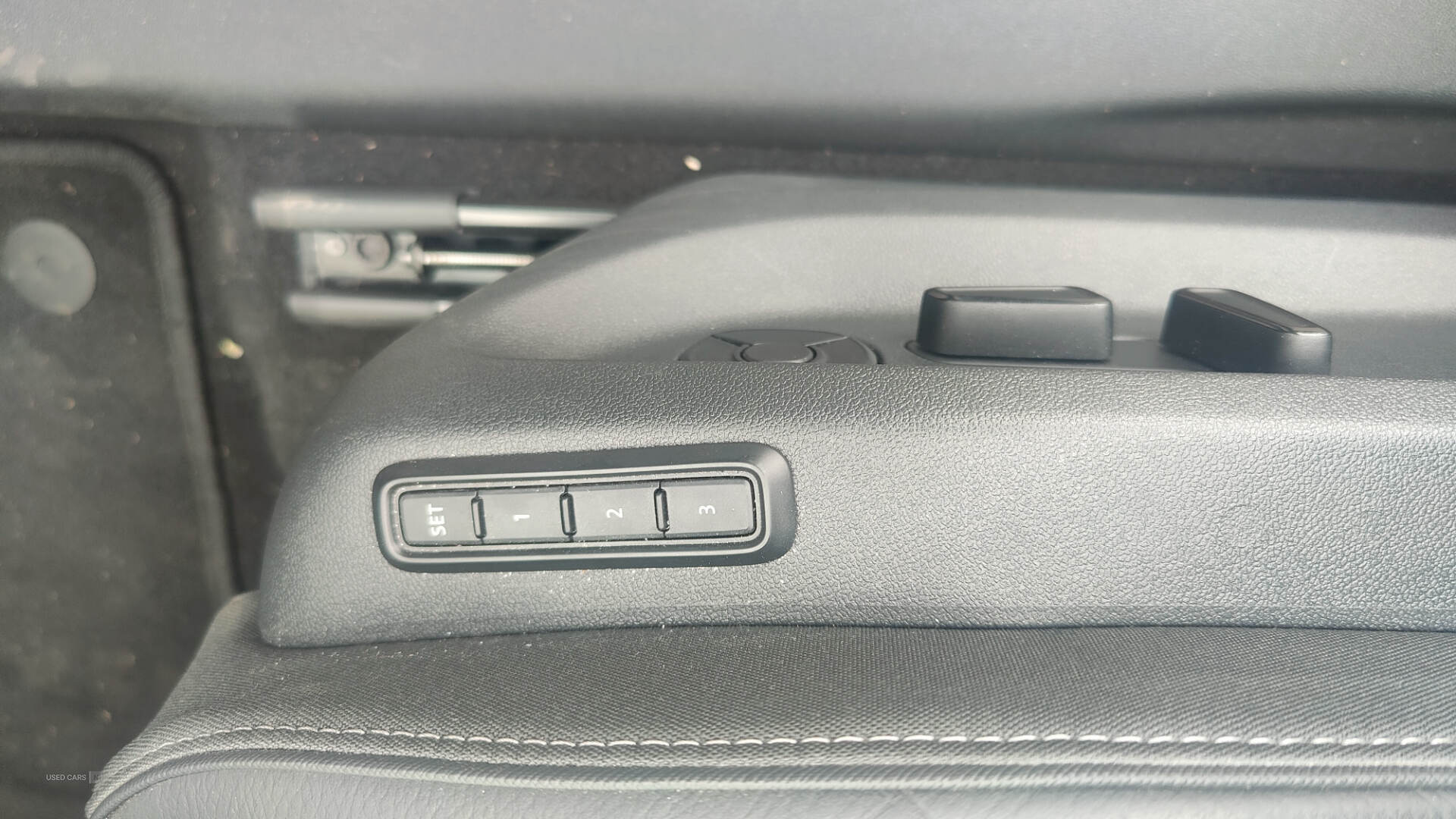 Car Thumbnail 22