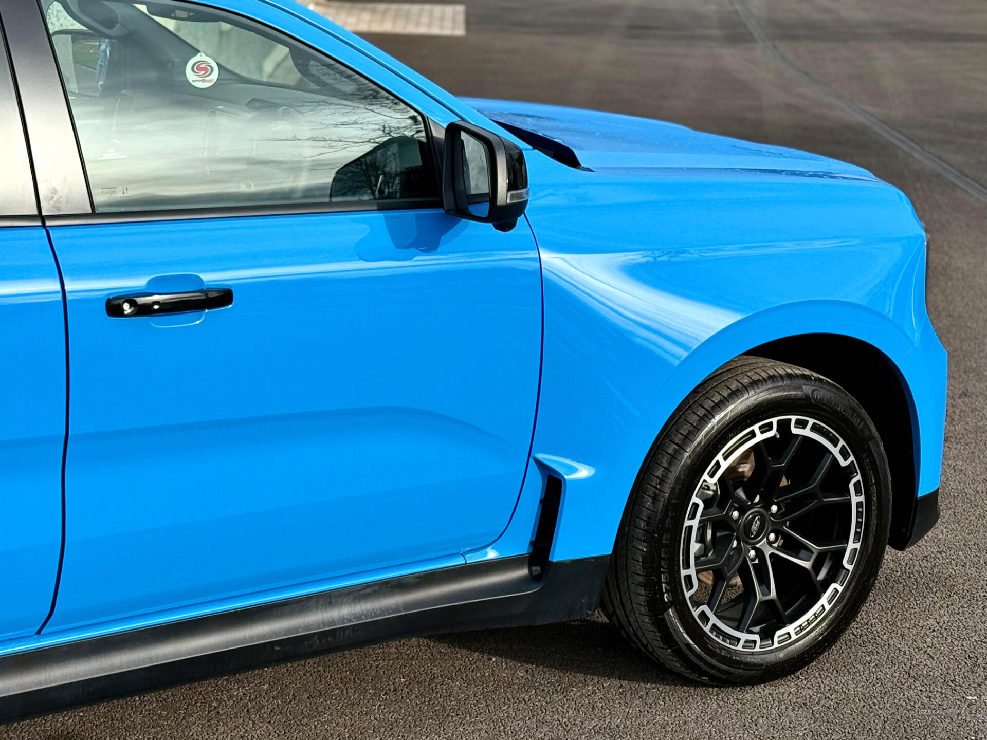 Car Thumbnail 5