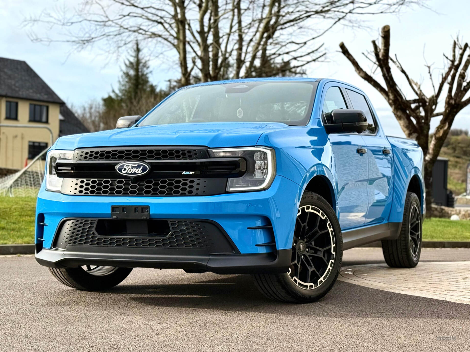 Car Thumbnail 9