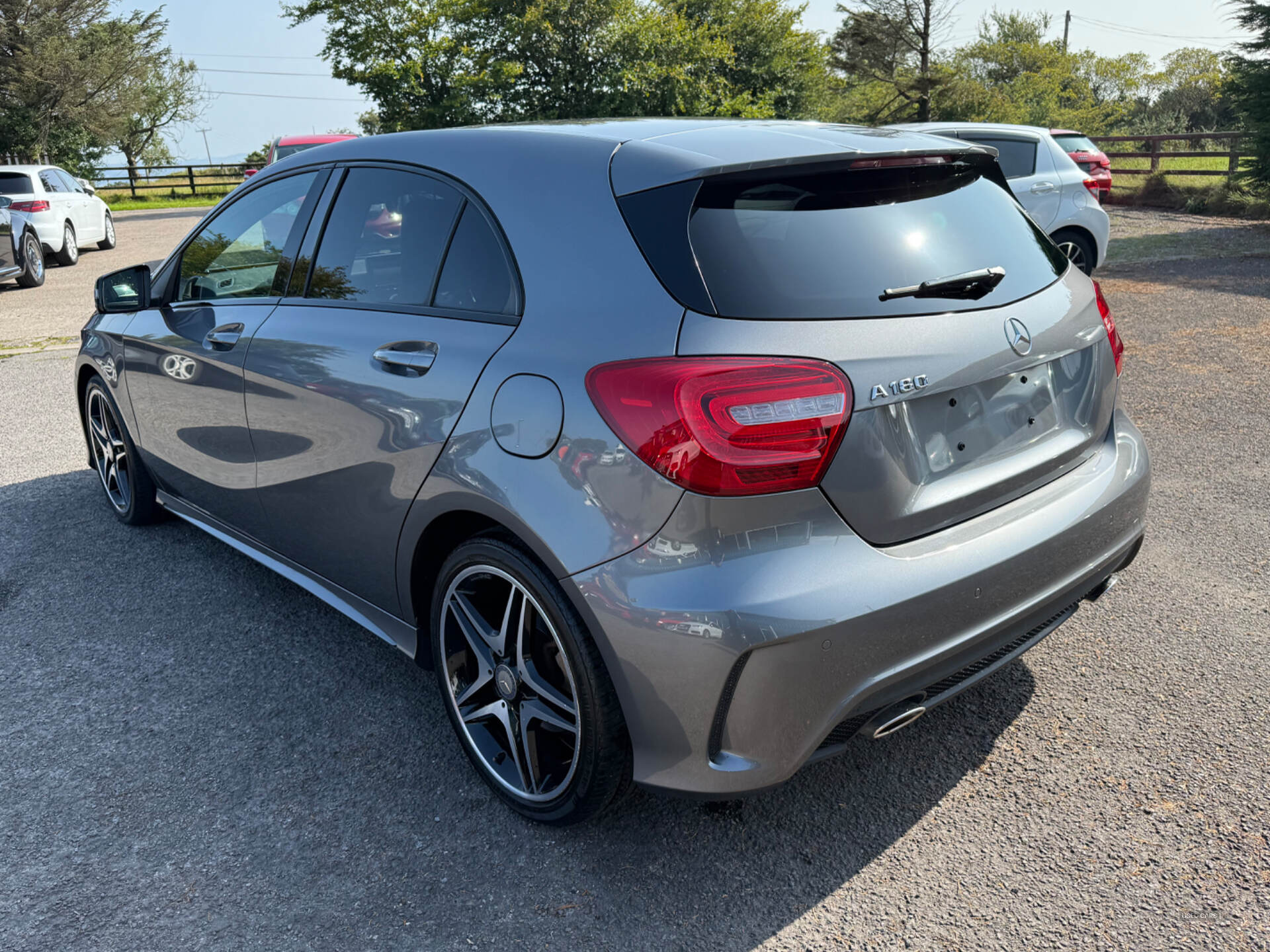 Car Thumbnail 4