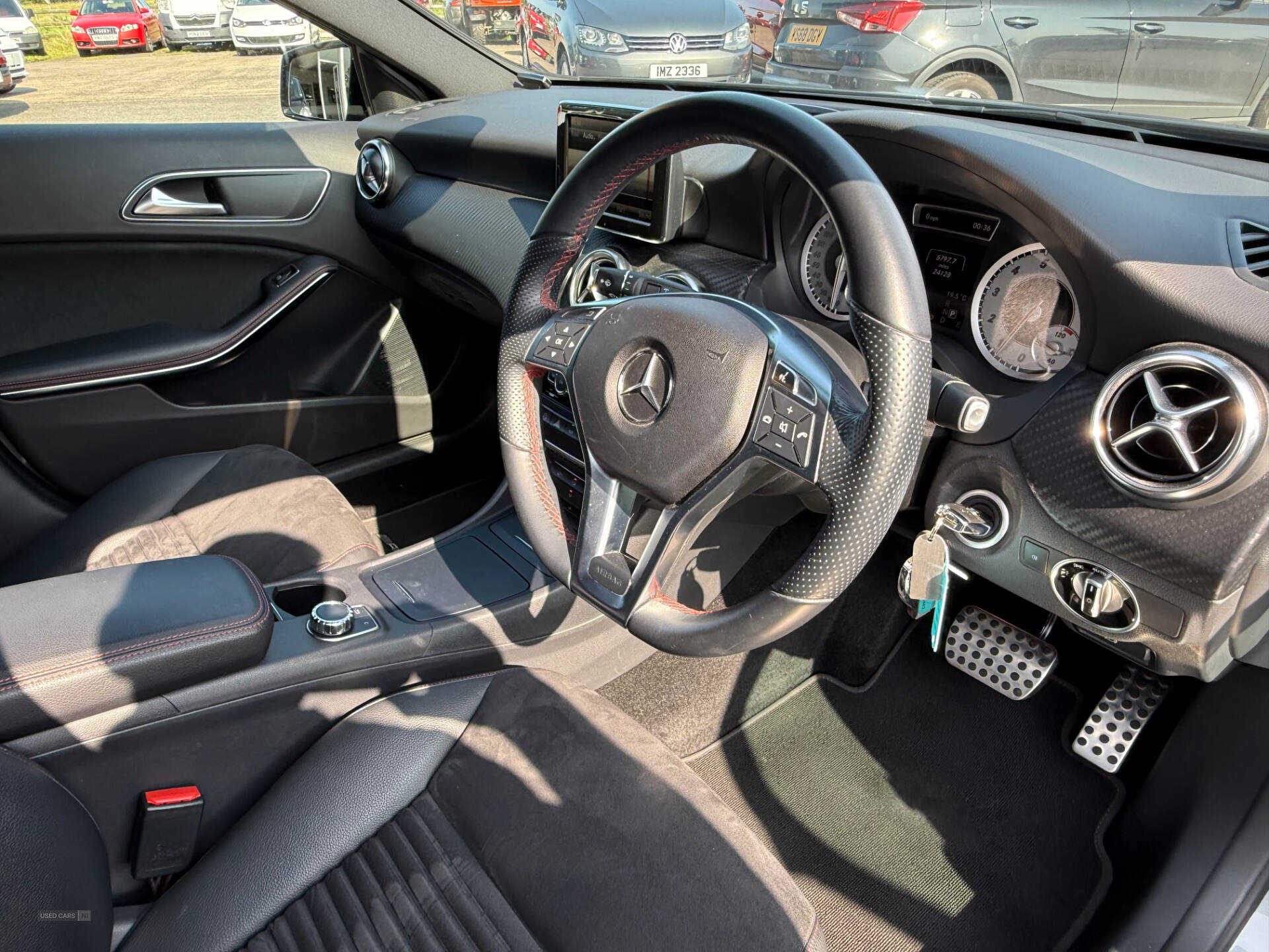 Car Thumbnail 12