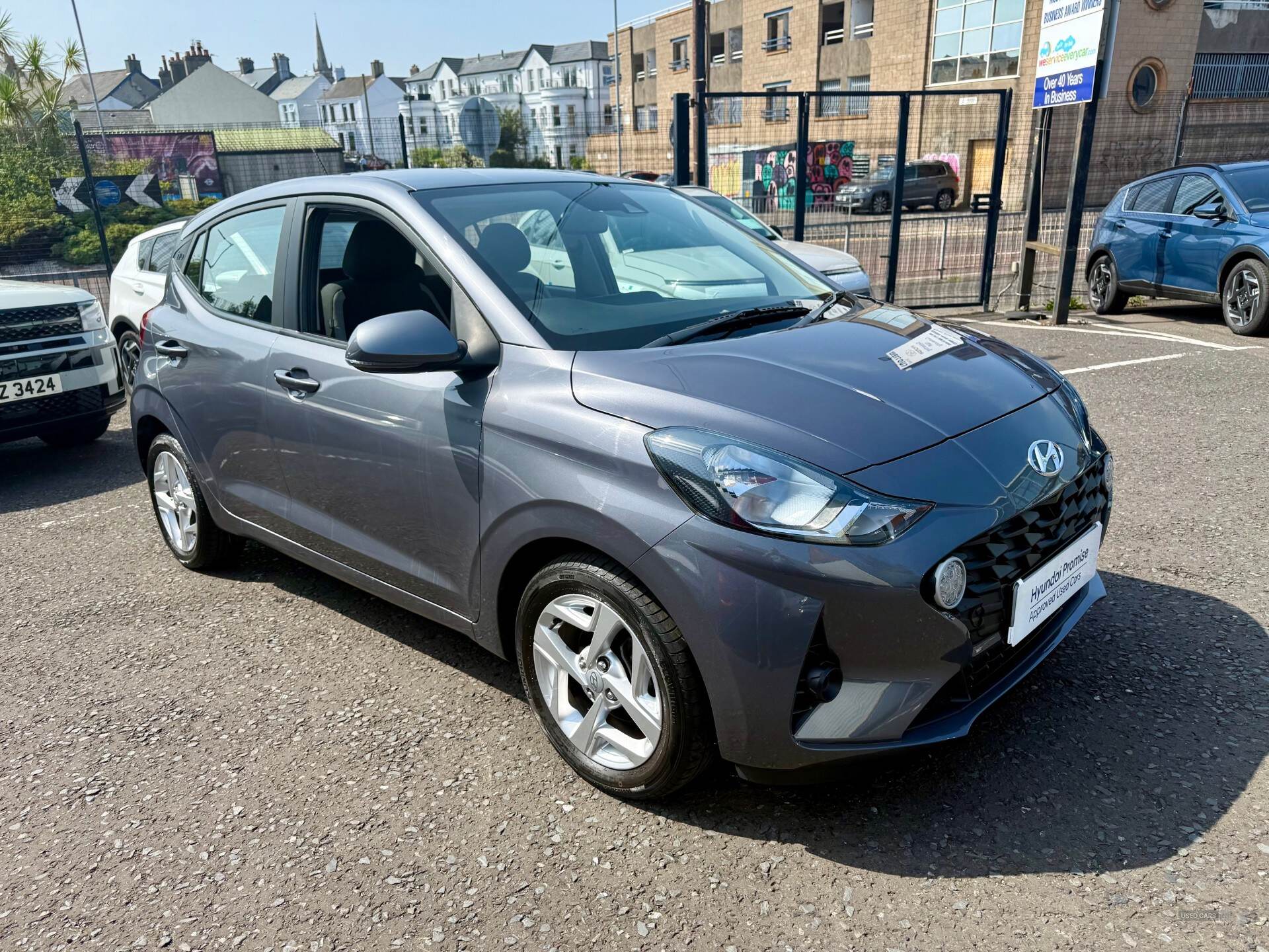 Hyundai i10 HATCHBACK in Down