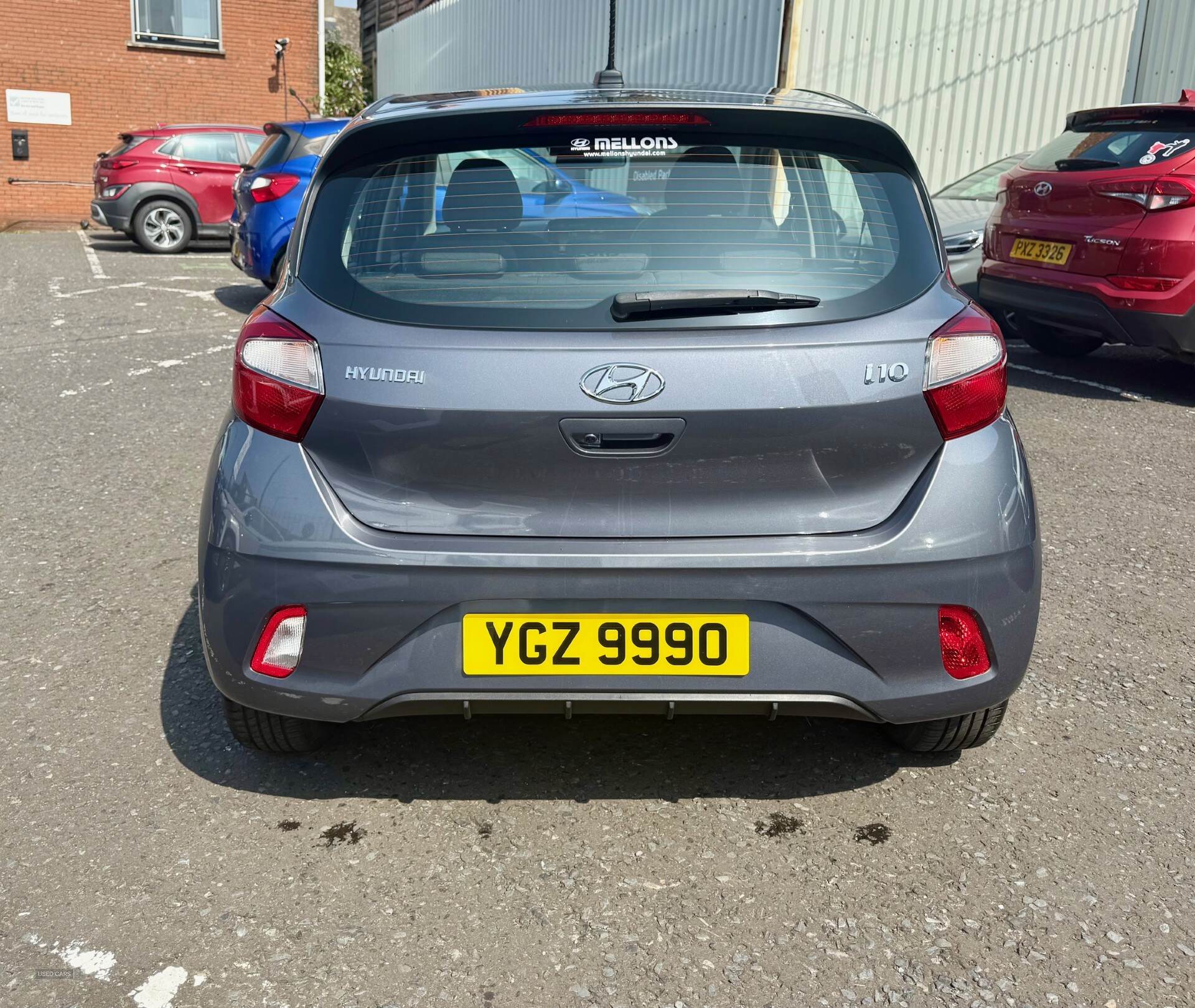 Hyundai i10 HATCHBACK in Down