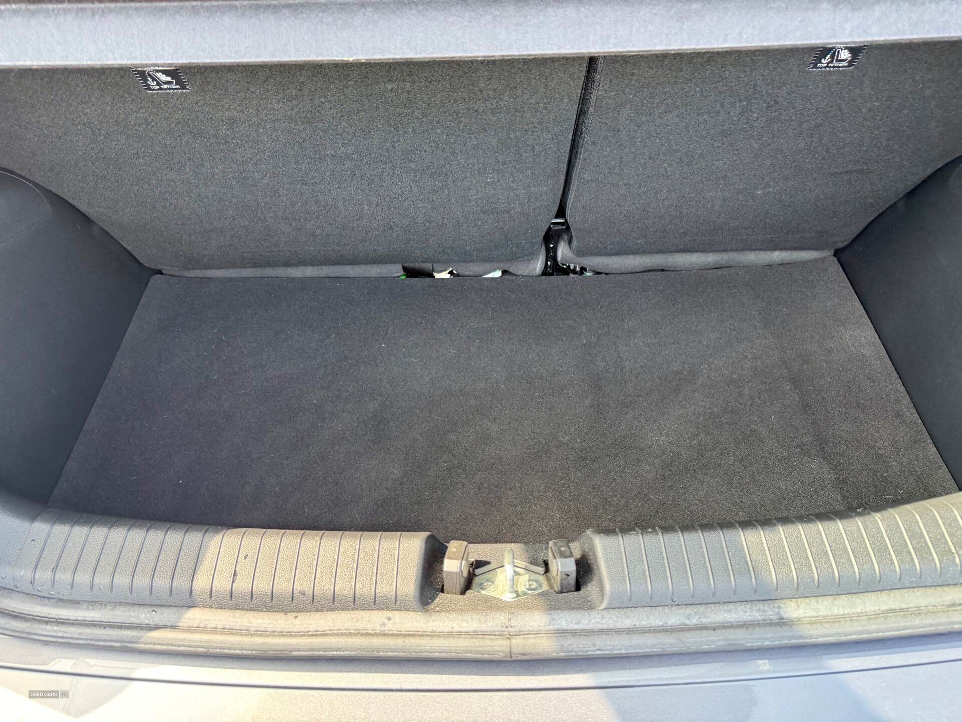 Hyundai i10 HATCHBACK in Down